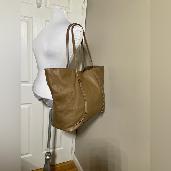 HOBO INTERNATIONAL “KINGSTON” XL leather tote - Picture 5 of 11
